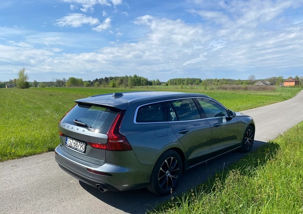 Volvo V60 cena 75000 przebieg: 202000, rok produkcji 2019 z Staszów małe 92